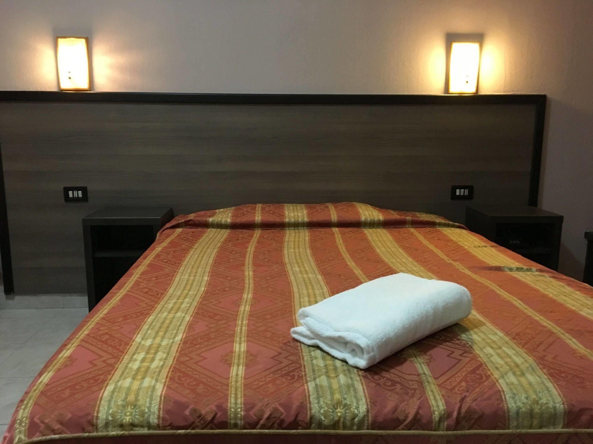 Hotel Salus Milano Eksteriør bilde